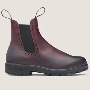 Burgundy 1352 Blundstones